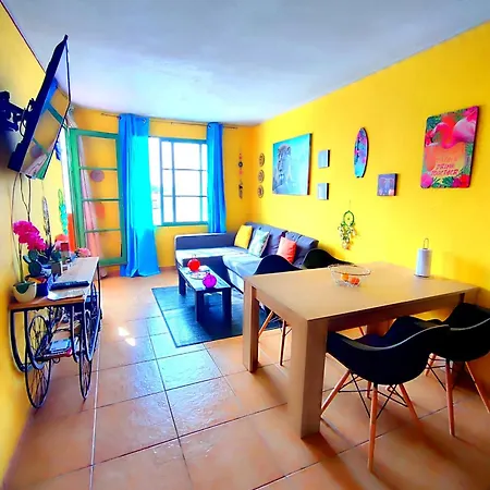 La Isla Bonita Vista Mar Apartment *
